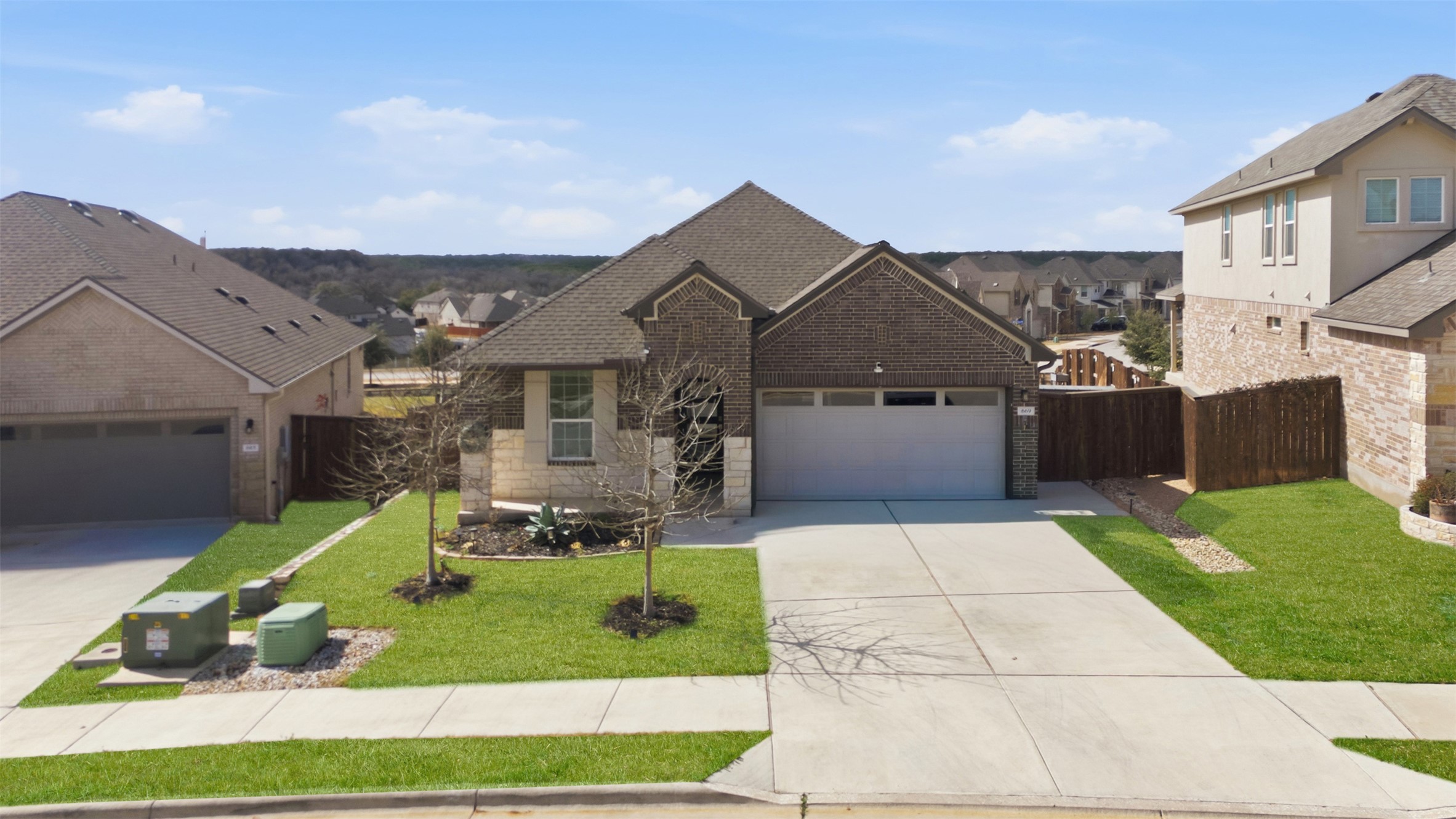 669 Peace Pipe Way Georgetown, TX 78628 - Photo 4 of 40