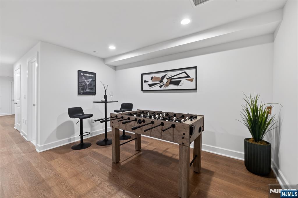 22 Gabriel Court, Unit 22 Paramus, NJ 07652 - Photo 34 of 38