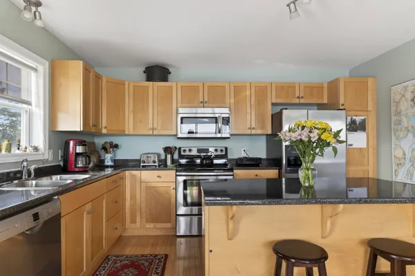 $550,000 | 8 Summer Street, Searsport, ME 04974
