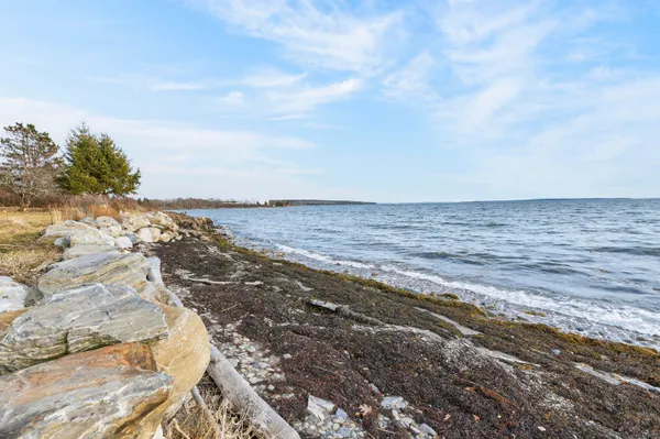$550,000 | 8 Summer Street, Searsport, ME 04974