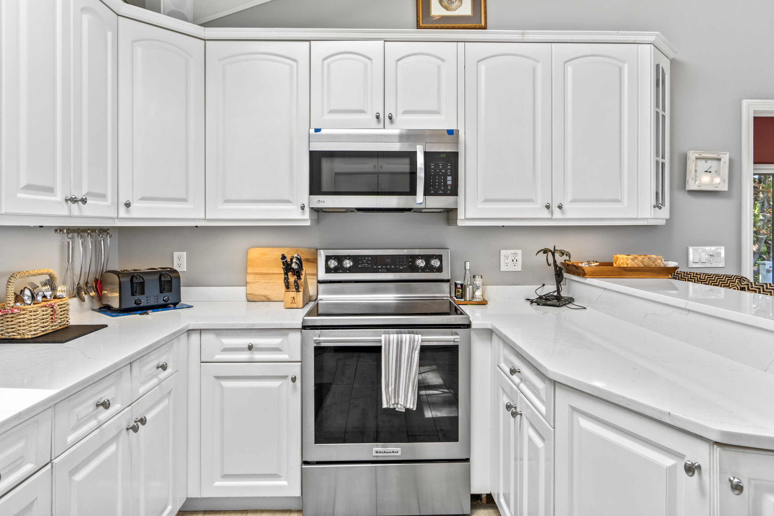 90 Bald Head Cliff Road York, ME 03902 - Photo 20 of 52 Kitchen