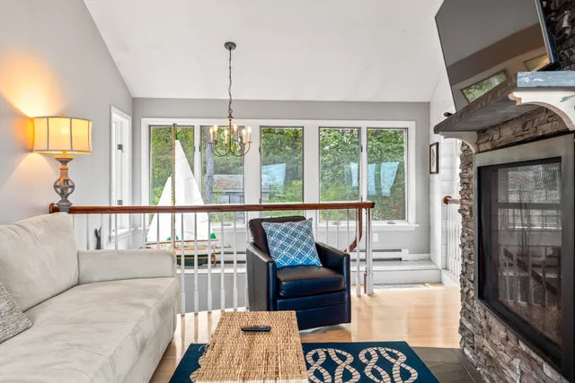 $1,975,000 | 90 Bald Head Cliff Road, York, ME 03902