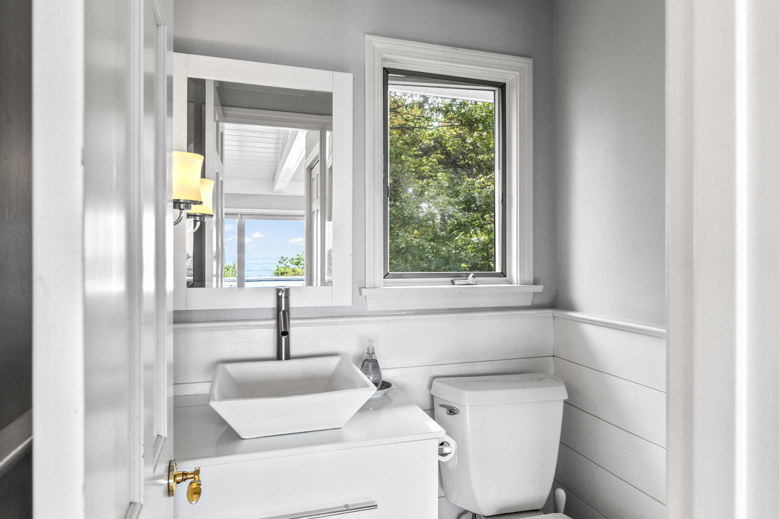 90 Bald Head Cliff Road York, ME 03902 - Photo 32 of 52 Powder Room