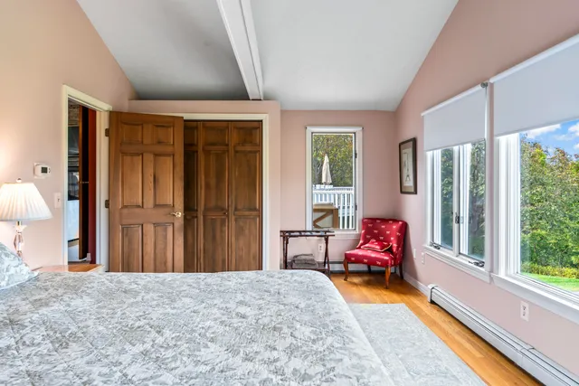 $1,975,000 | 90 Bald Head Cliff Road, York, ME 03902