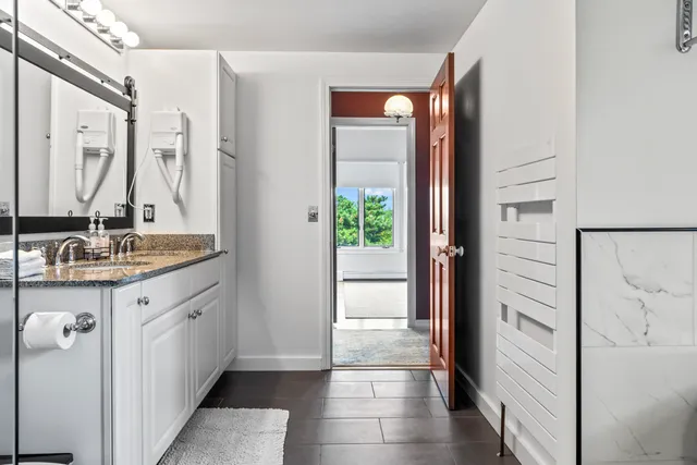 $1,975,000 | 90 Bald Head Cliff Road, York, ME 03902