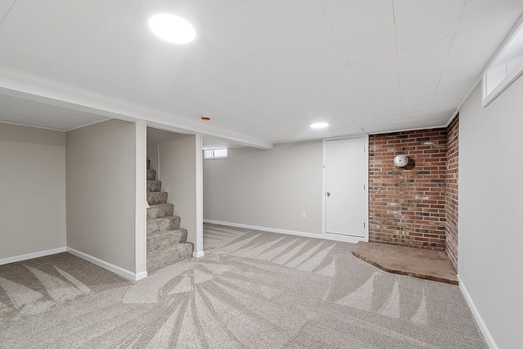 1997 Shirley Road Lancaster, MA 01523 - Photo 26 of 38