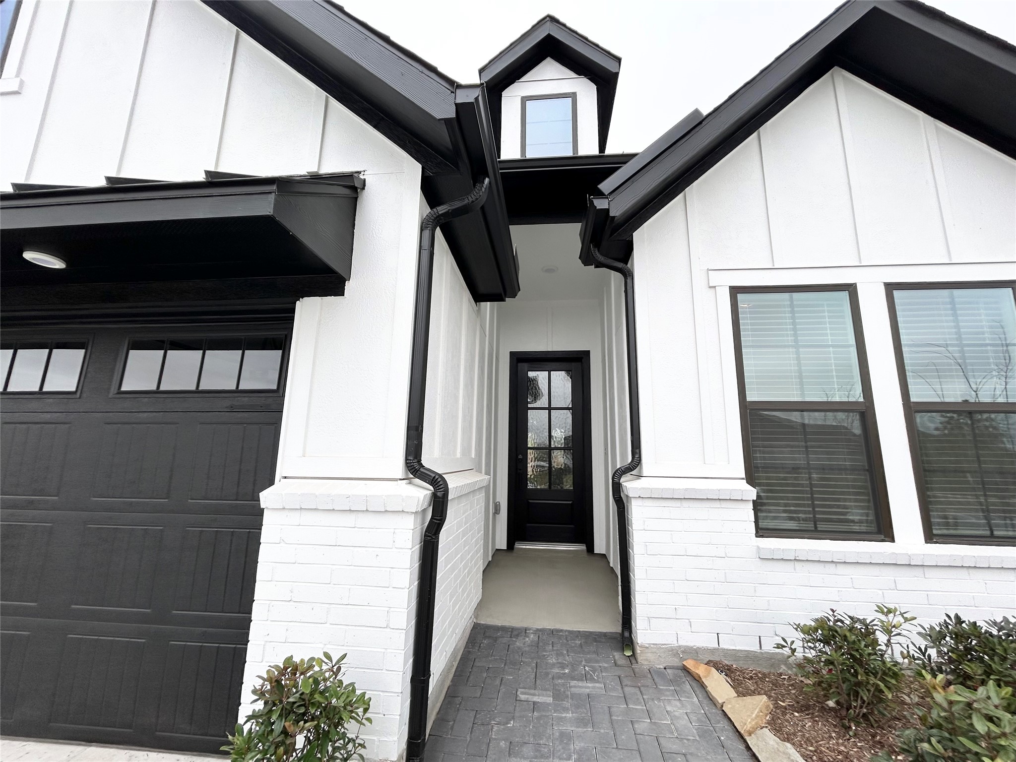 15310 Spanish Ranchos Way, Unit WAYS Cypress, TX 77433 - Photo 5 of 40 Main door entryway