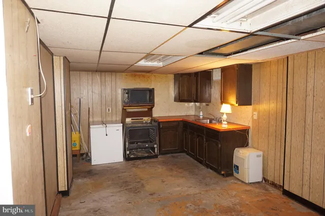 $202,500 | 15 Sullivan Avenue, Bellmawr, NJ 08031