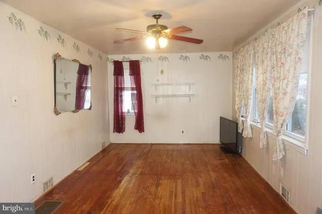 $202,500 | 15 Sullivan Avenue, Bellmawr, NJ 08031