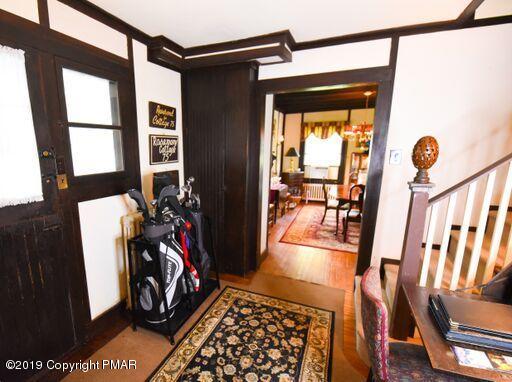 127 Piney Road Cresco, PA 18326 - Photo 4 of 47 Foyer