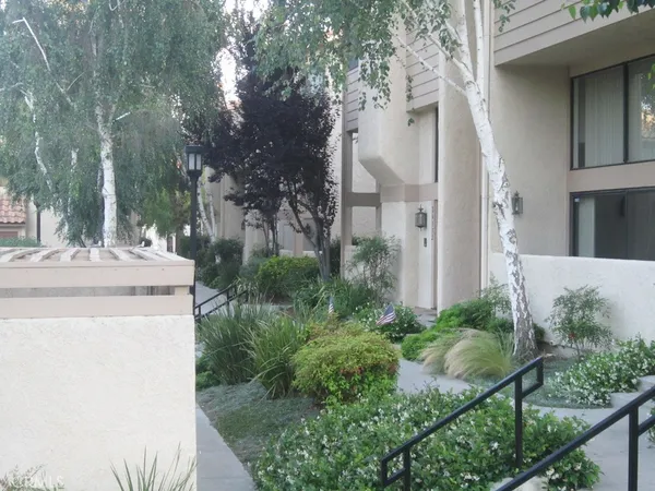 $3,900 | 26334 West Bravo Lane, Calabasas, CA 91302