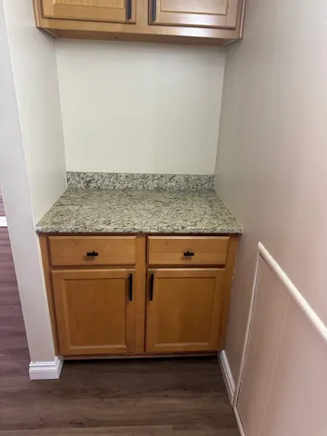 $69,900 | 3012 171st Street, Unit GT, Hazel Crest, IL 60429