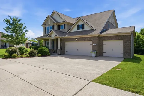 $650,000 | 8003 Forest Hills Drive, Spring Hill, TN 37174