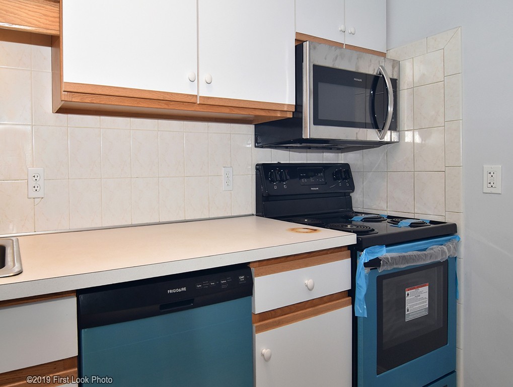 26 Fuller Road, Unit 8 Foxboro, MA 02035 - Photo 8 of 18 Gallery Image 8