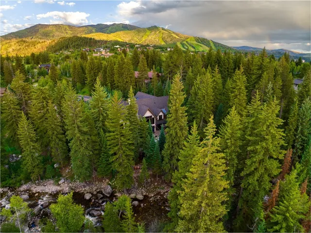 $9,900,000 | 1058 Graystone Court, Steamboat Springs, CO 80487