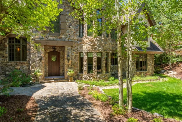 $9,900,000 | 1058 Graystone Court, Steamboat Springs, CO 80487