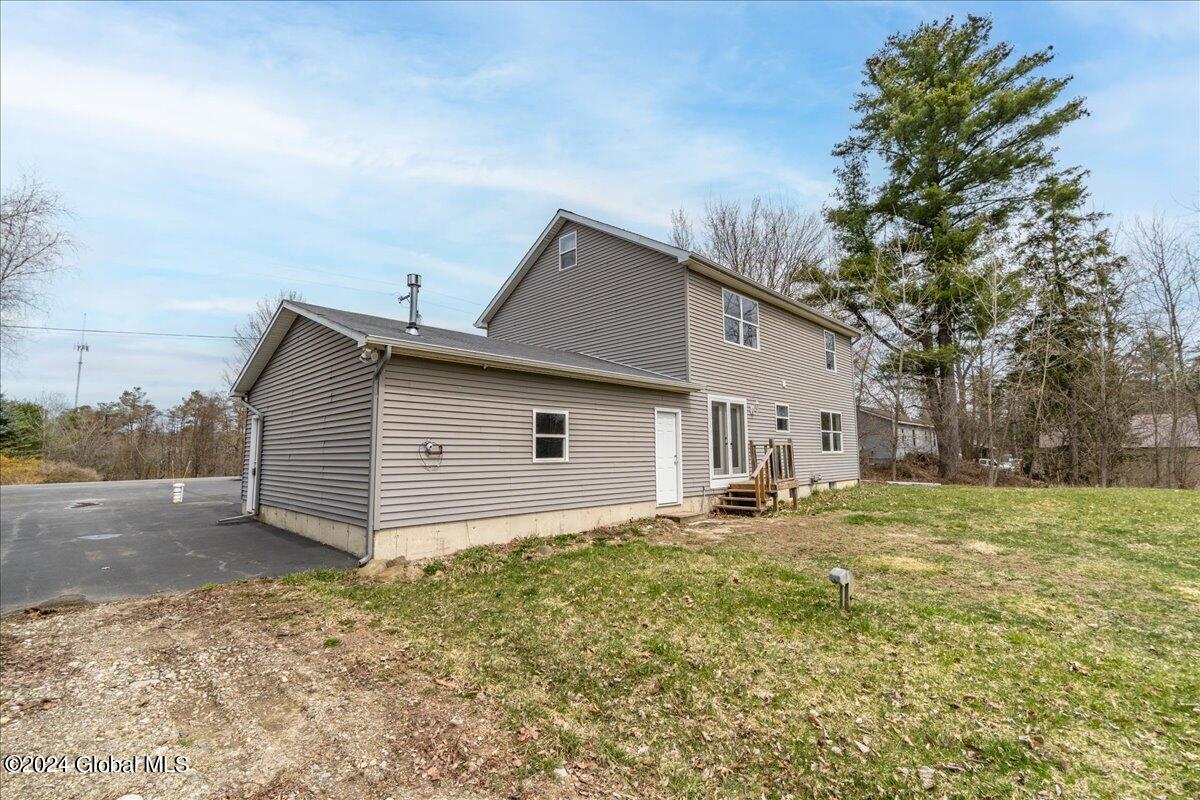 140 Ridge Road Amsterdam, NY 12010 - Photo 7 of 12 140 Ridge Rd