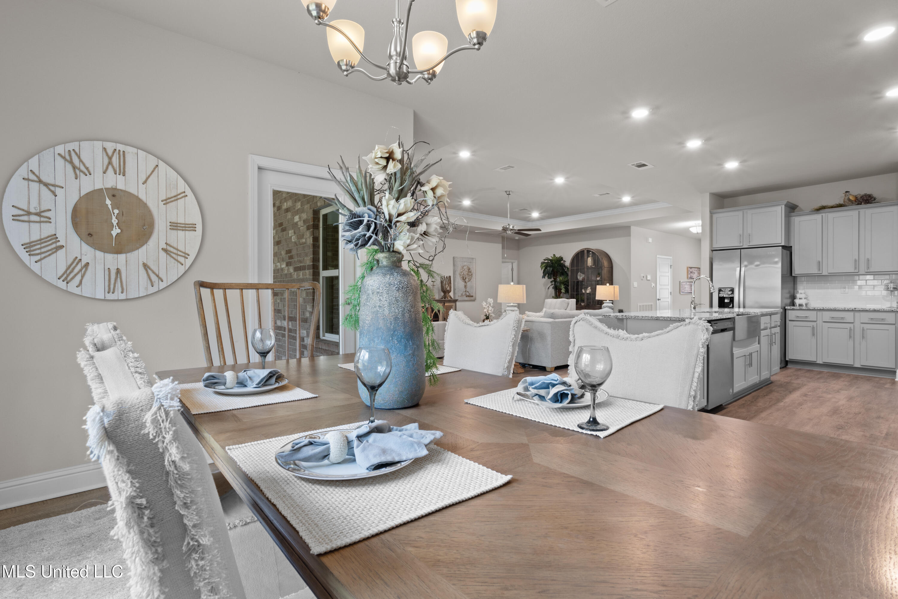 14419 South Swan Road Gulfport, MS 39503 - Photo 14 of 29 Dining Area