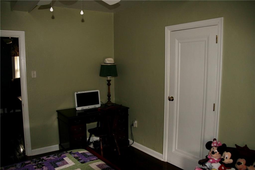 233 East Willock Road Pittsburgh, PA 15227 - Photo 18 of 22 Gallery Image 18