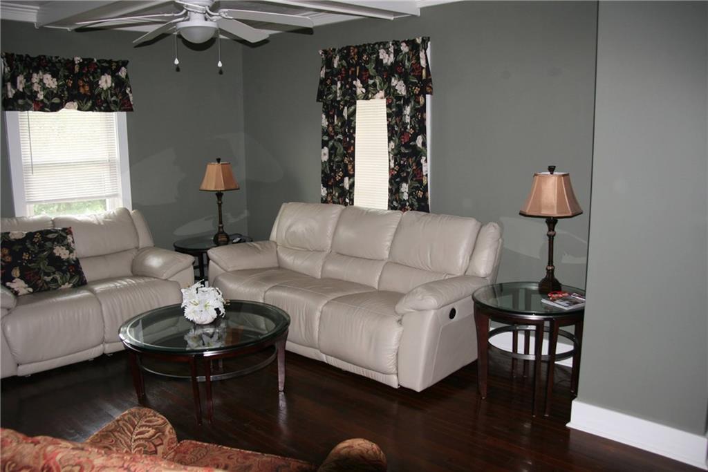 233 East Willock Road Pittsburgh, PA 15227 - Photo 9 of 22 Gallery Image 9