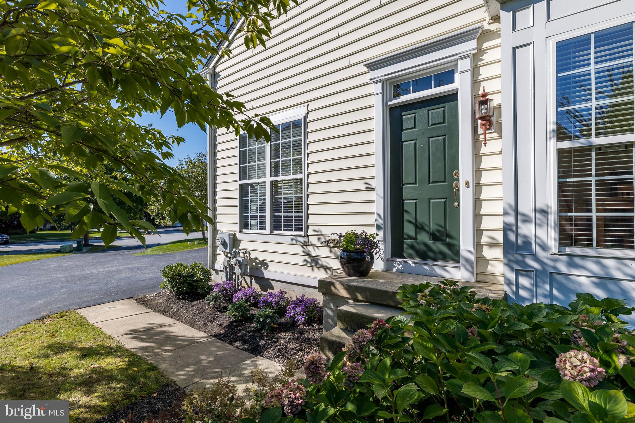 636 Churchill Road Chester Springs, PA 19425 - Photo 3 of 33 An Elegant Entry!