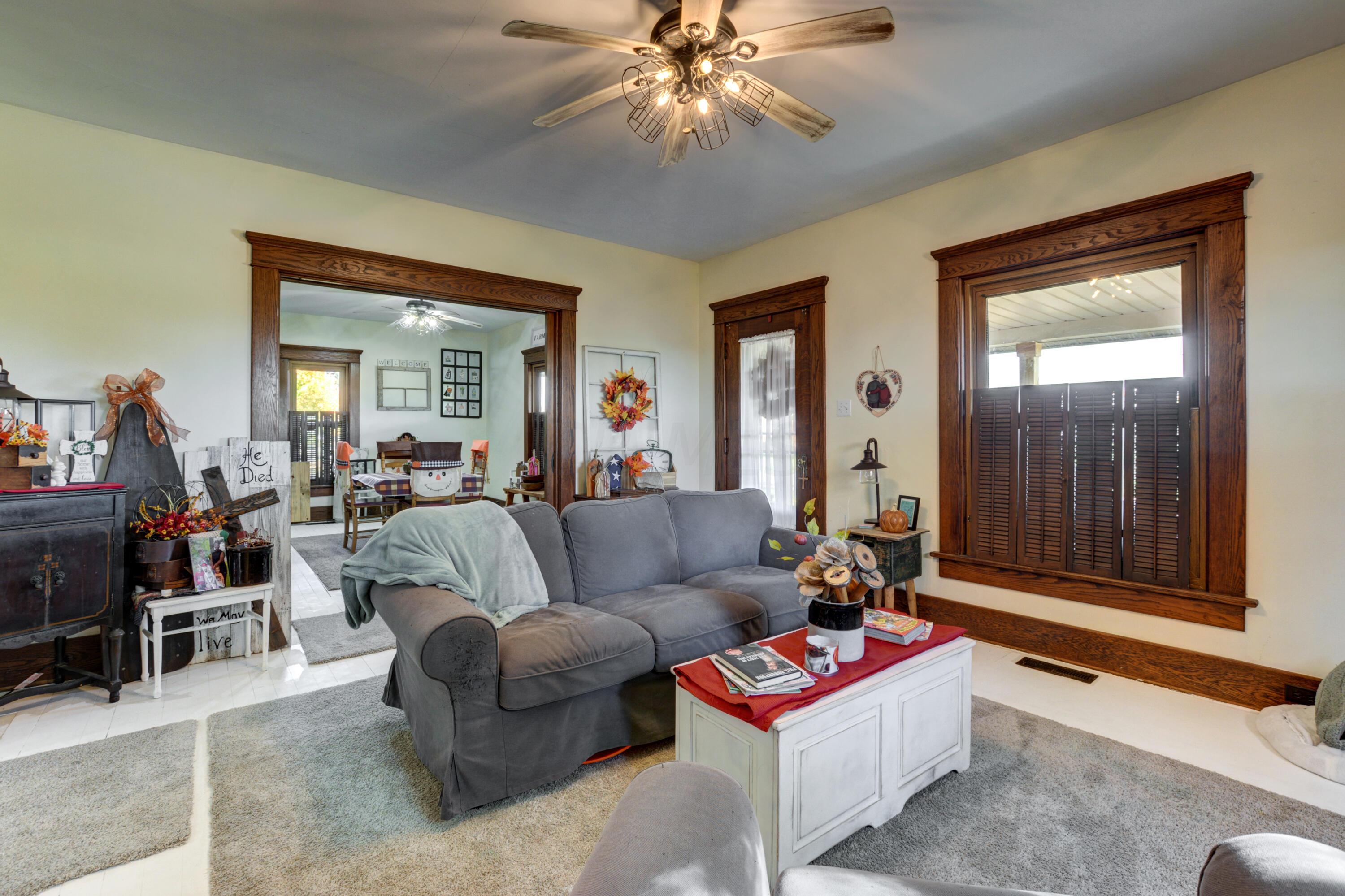 2321 Troy Road Delaware, OH 43015 - Photo 22 of 58 Living Room