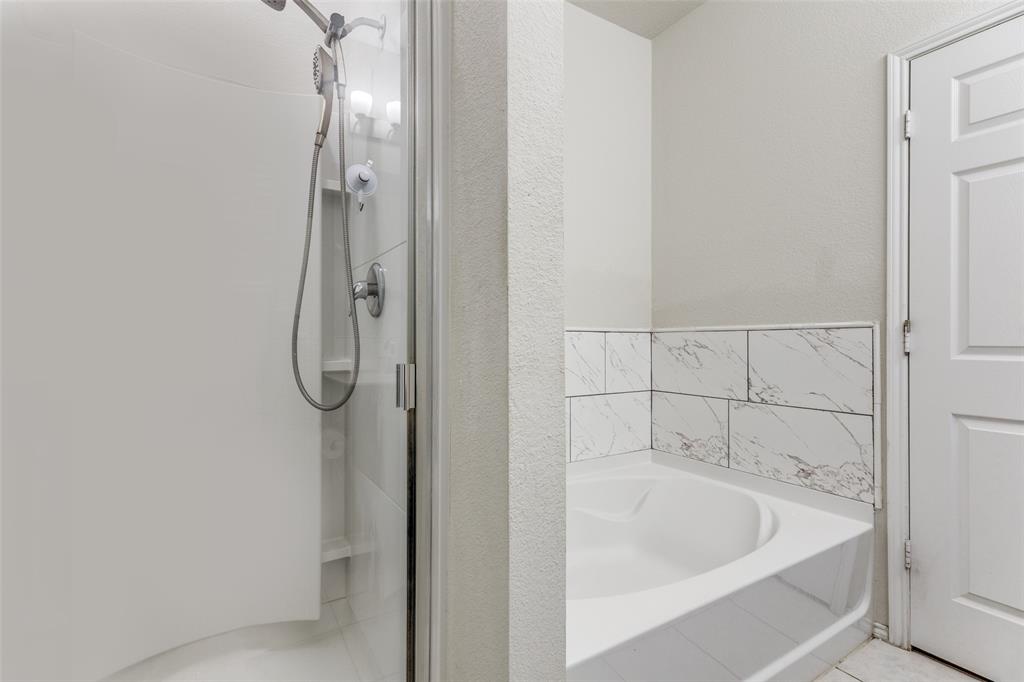 2205 Simmental Road Fort Worth, TX 76131 - Photo 14 of 25