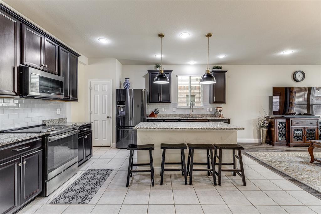 2205 Simmental Road Fort Worth, TX 76131 - Photo 8 of 25