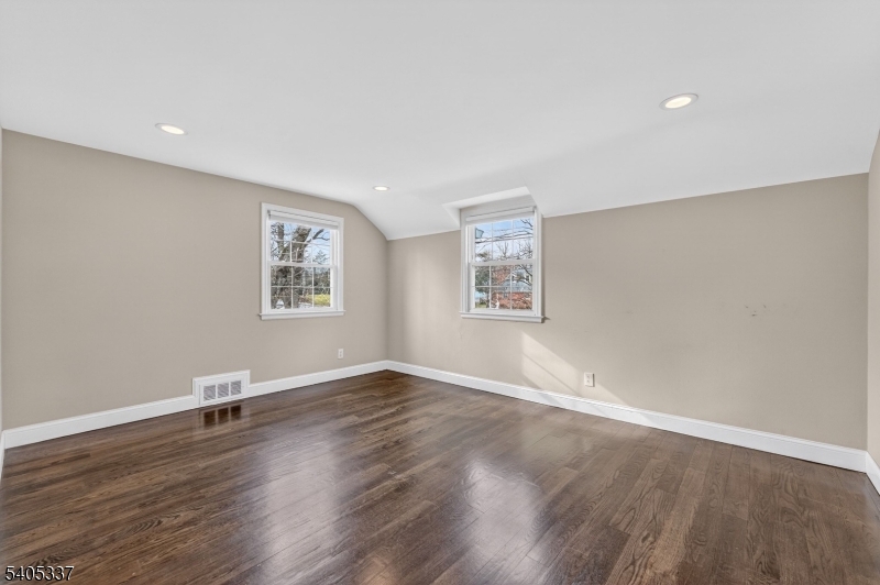 141 Passaic Avenue Summit, NJ 07901 - Photo 13 of 27