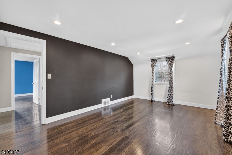 141 Passaic Avenue Summit, NJ 07901 - Photo 17 of 27