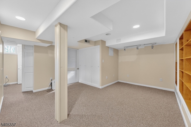 141 Passaic Avenue Summit, NJ 07901 - Photo 23 of 27