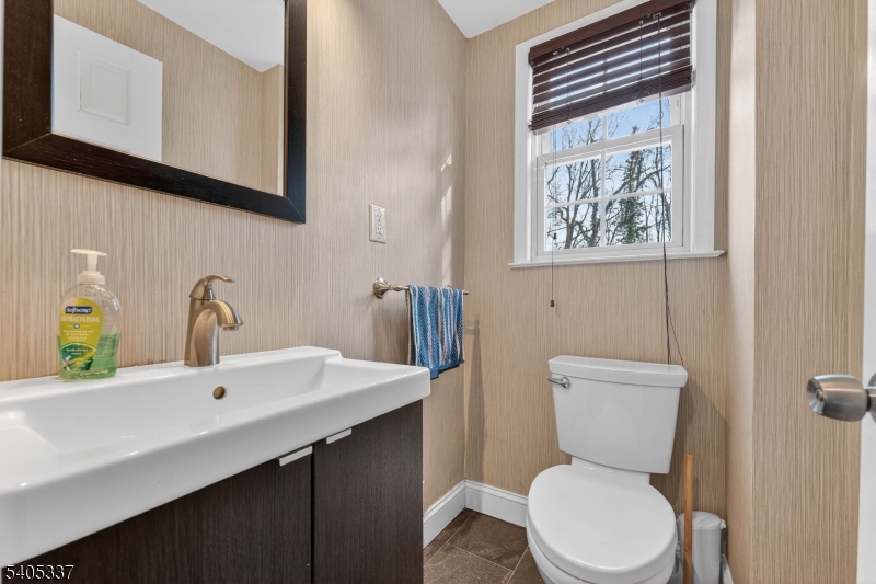 141 Passaic Avenue Summit, NJ 07901 - Photo 6 of 27