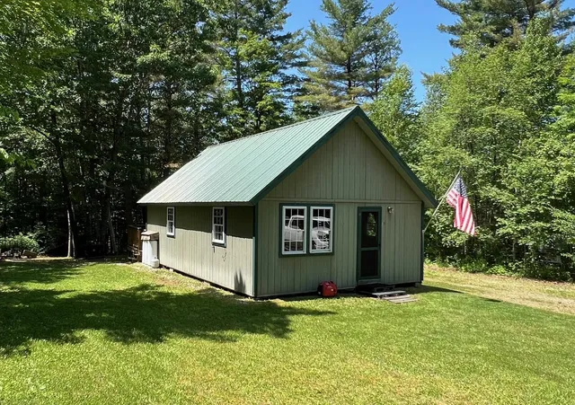 $99,900 | 2 Map Road, Athens, ME 04912