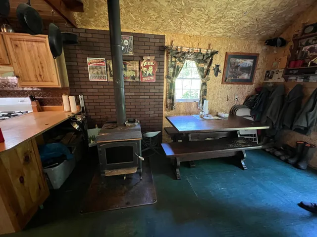 $99,900 | 2 Map Road, Athens, ME 04912