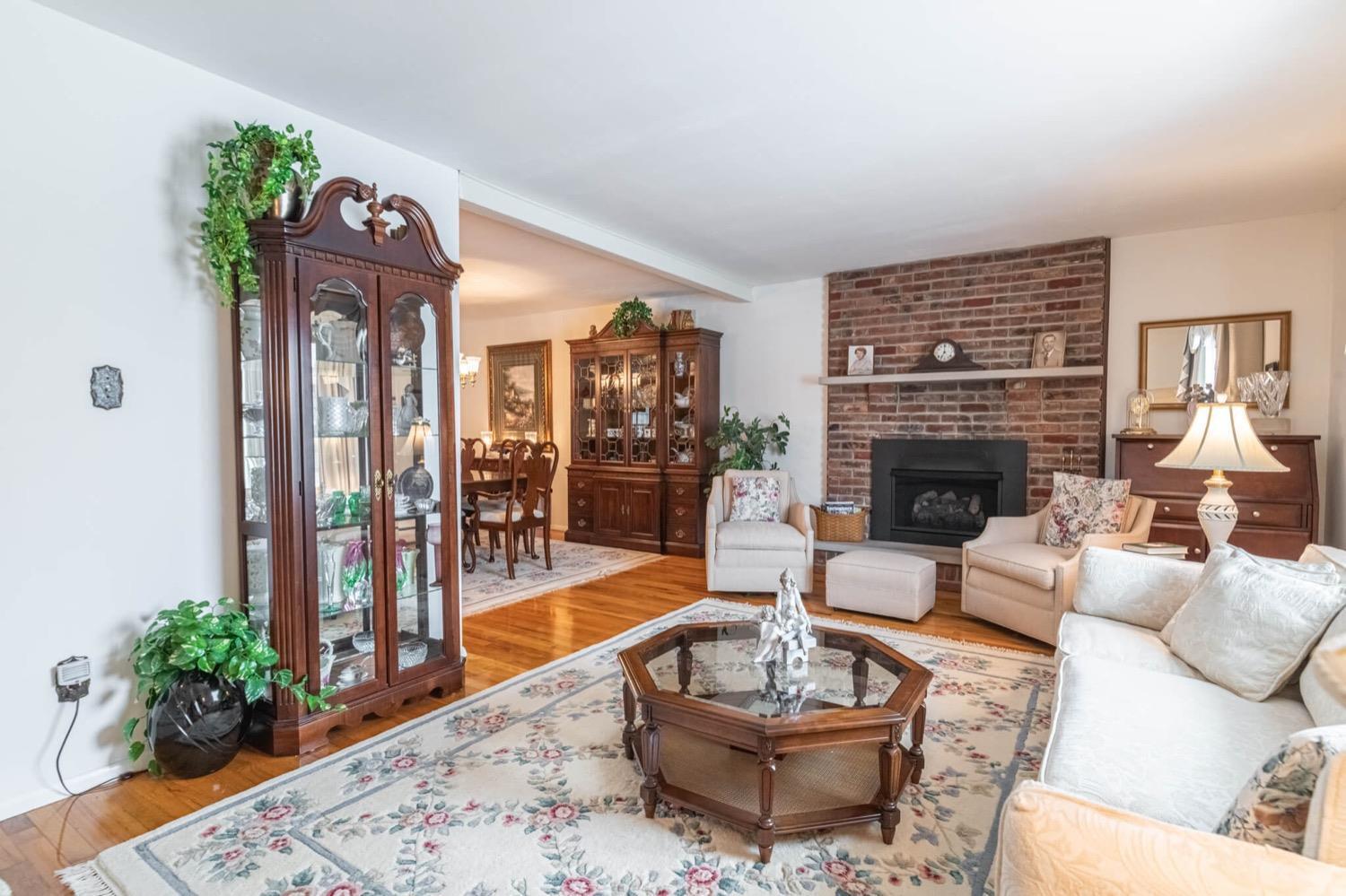477 West Lytle-Five Points Road Springboro, OH 45066 - Photo 10 of 44 Gallery Image 10