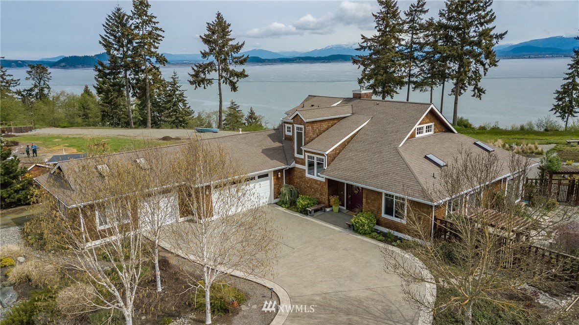 2924 Strawberry Point Road Oak Harbor, WA 98277 - Photo 1 of 25 Gallery Image 1