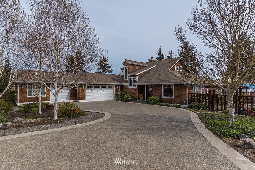 2924 Strawberry Point Road Oak Harbor, WA 98277 - Photo 2 of 25 Gallery Image 2