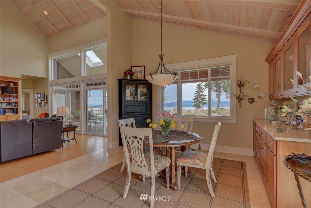 2924 Strawberry Point Road Oak Harbor, WA 98277 - Photo 12 of 25 Gallery Image 12