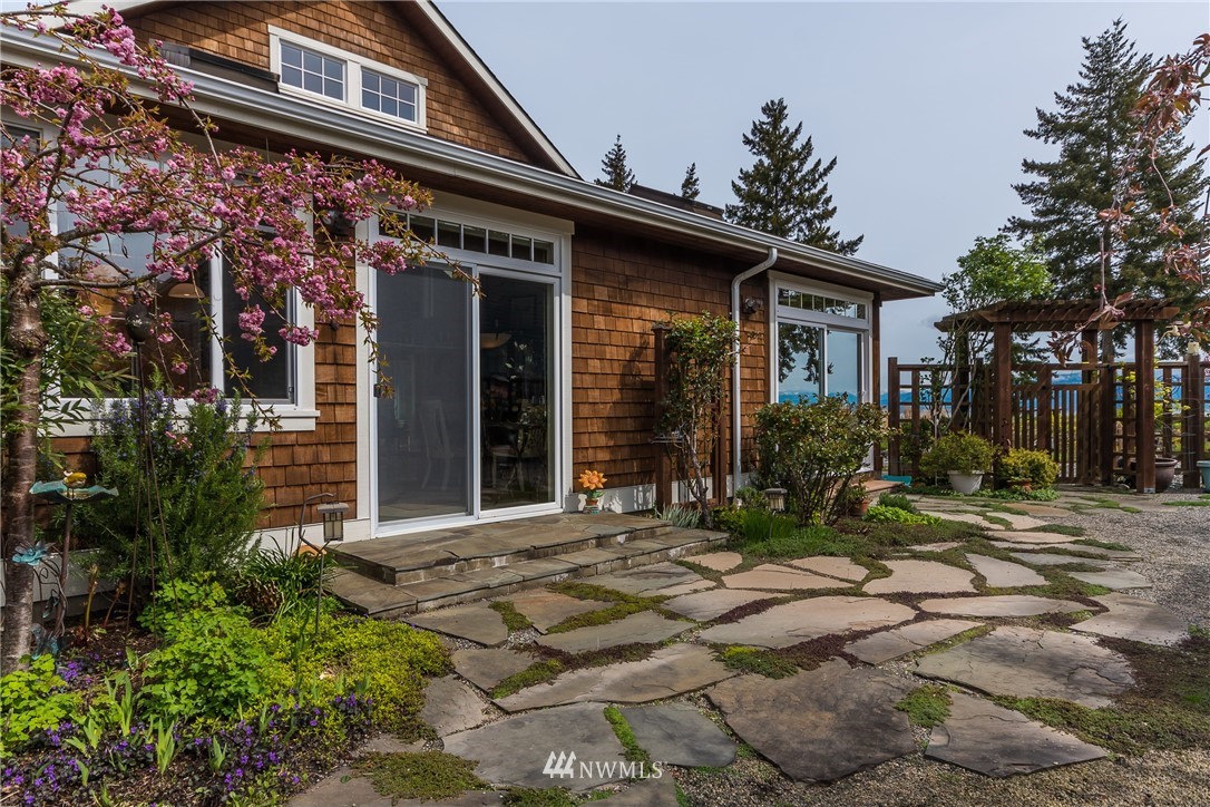 2924 Strawberry Point Road Oak Harbor, WA 98277 - Photo 20 of 25 Gallery Image 20