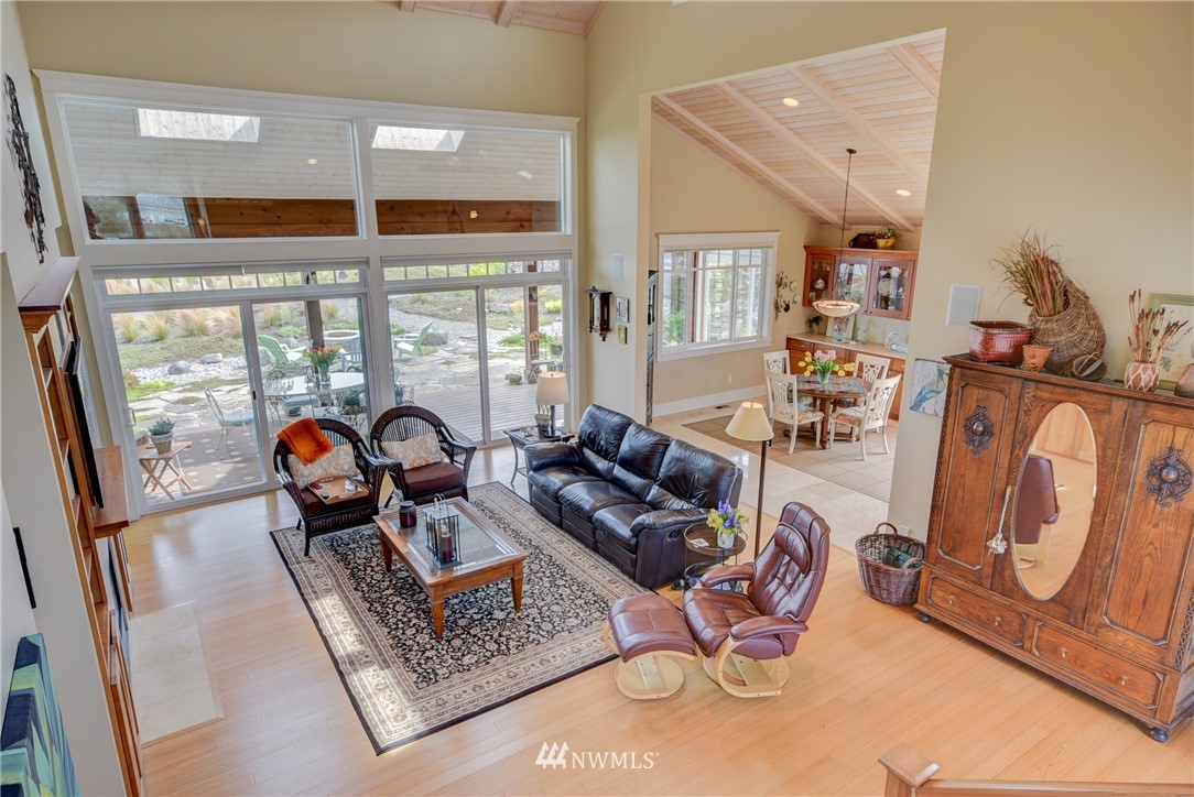 2924 Strawberry Point Road Oak Harbor, WA 98277 - Photo 8 of 25 Gallery Image 8