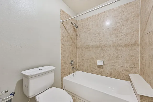 $239,000 | 1726 Village Townhome Drive, Pasadena, TX 77504