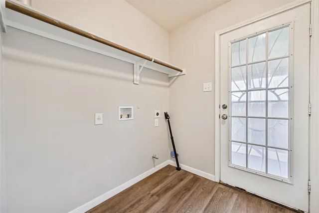 $239,000 | 1726 Village Townhome Drive, Pasadena, TX 77504