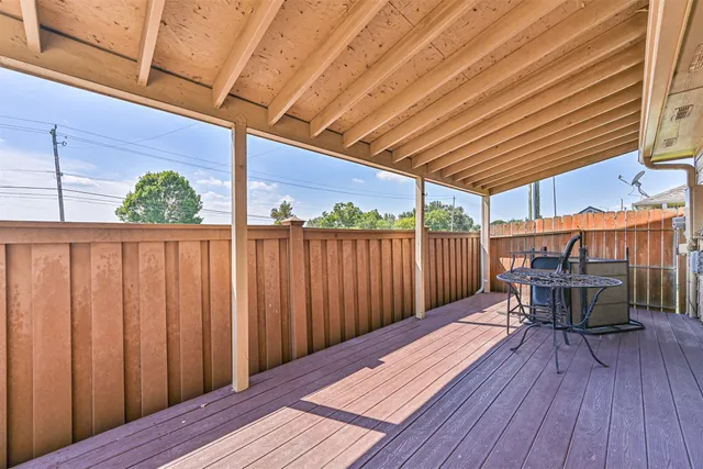 $239,000 | 1726 Village Townhome Drive, Pasadena, TX 77504