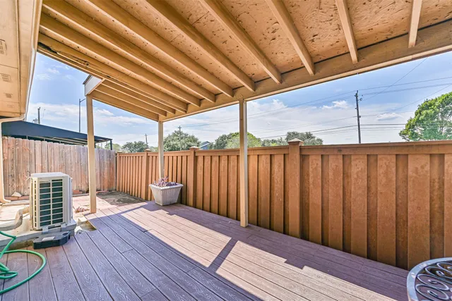 $239,000 | 1726 Village Townhome Drive, Pasadena, TX 77504