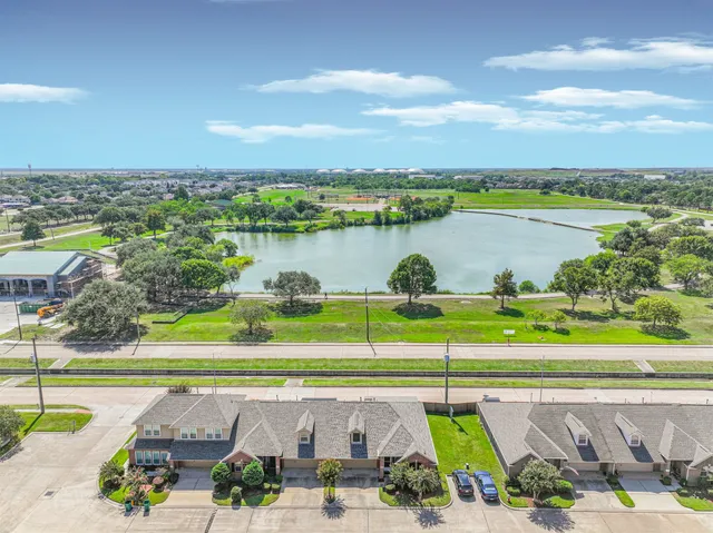 $239,000 | 1726 Village Townhome Drive, Pasadena, TX 77504