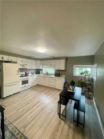 $2,150 | 3098 Mt Read Boulevard, Greece, NY 14616