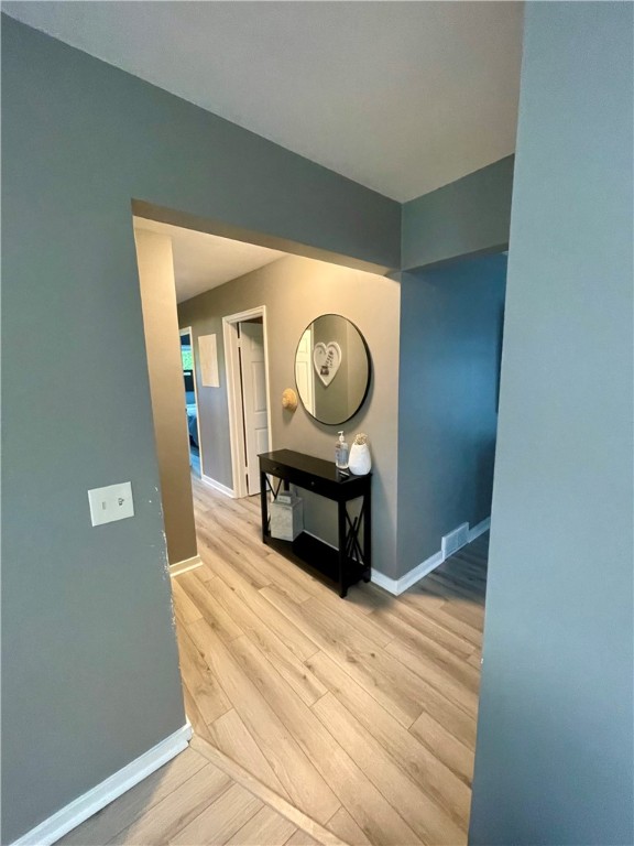 3098 Mt Read Boulevard Greece, NY 14616 - Photo 4 of 12