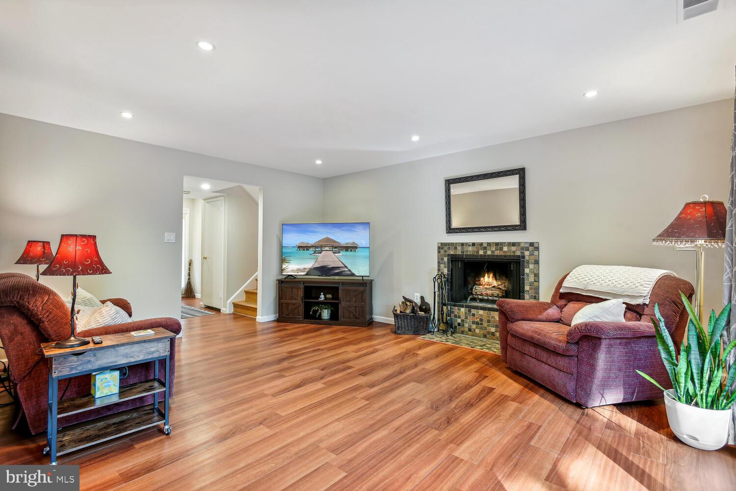 1753 Ivy Oak Square Reston, VA 20190 - Photo 5 of 27 Cozy fireplace! Great gathering space.