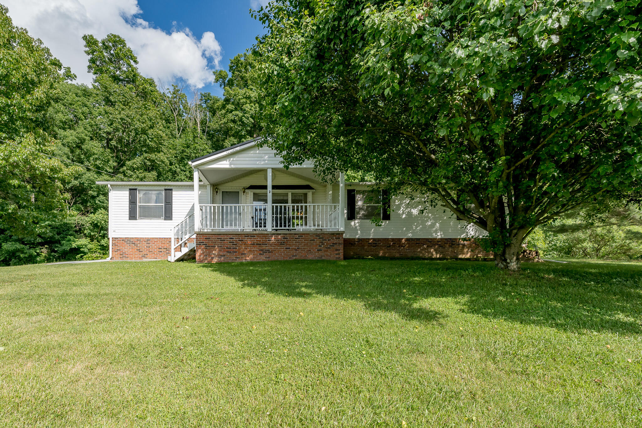 1950 Rheatown Road Chuckey, TN 37641 - Photo 2 of 52 1950 Rheatown Rd (2 of 53)
