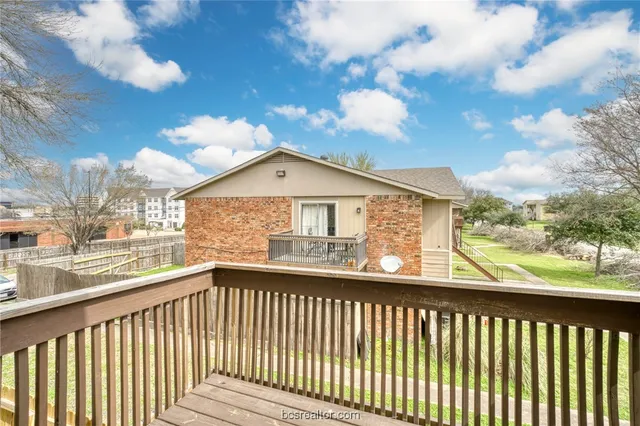 $1,025 | 717 Wellesley Court, Unit C, College Station, TX 77840